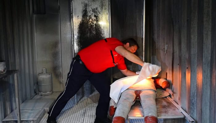 Employing a Fire Blanket