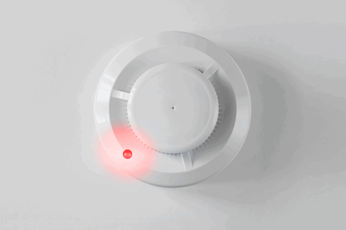 Smoke detector red light solid color